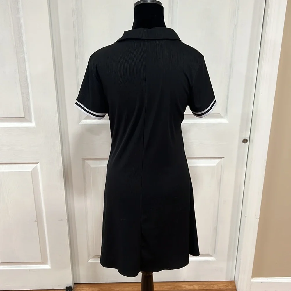 EUC❤️beautiful black dress - Picture 3 of 10